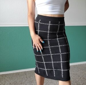 H&M Black White Knit‎ Pencil Skirt Womens Small